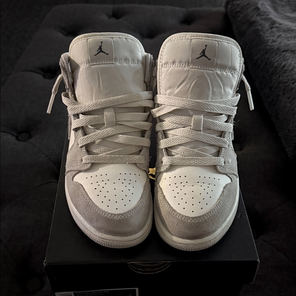 Jordan 1 Mid SE in Gray and White